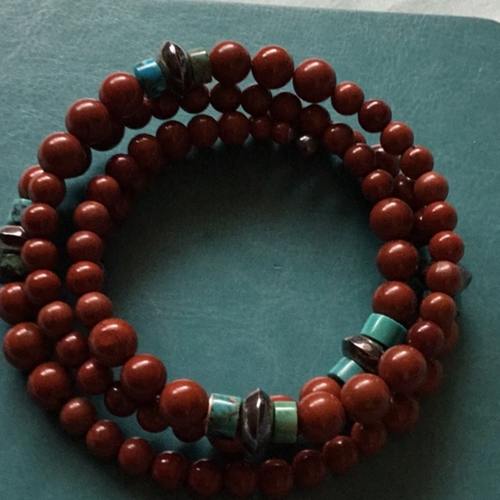 ❤️Beautiful red Jasper with a touch of turquoise,